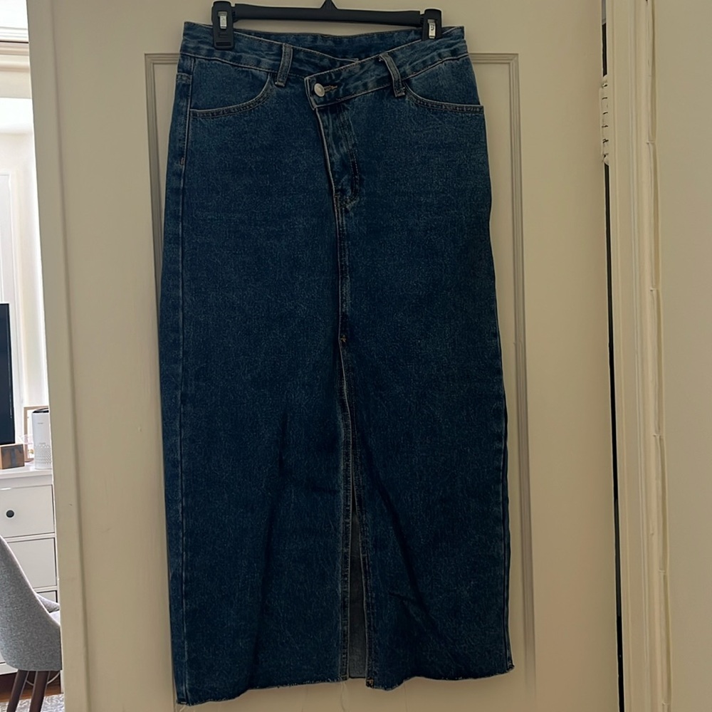 Long Jean skirt w/ slit